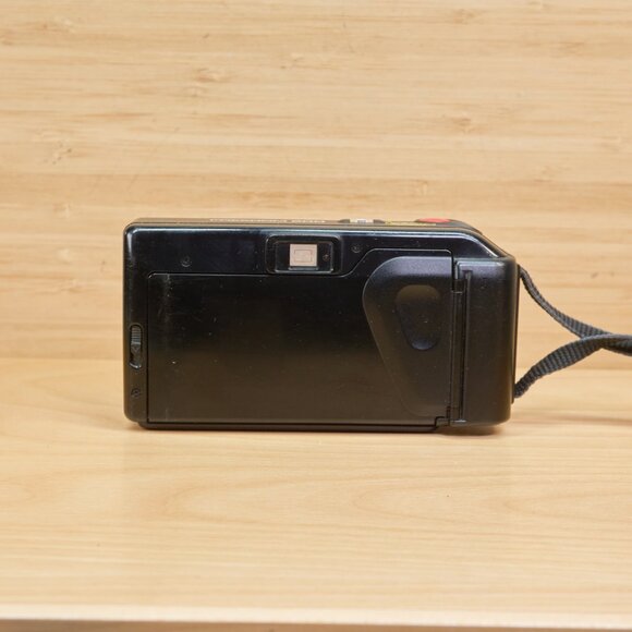 Minolta Freedom 200 Auto Focus Point and Shoot 35mm Film Camera, Made in Japan - Picture 5 of 9